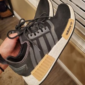 Adidas women's NMD_R1 black tennis size 6.5